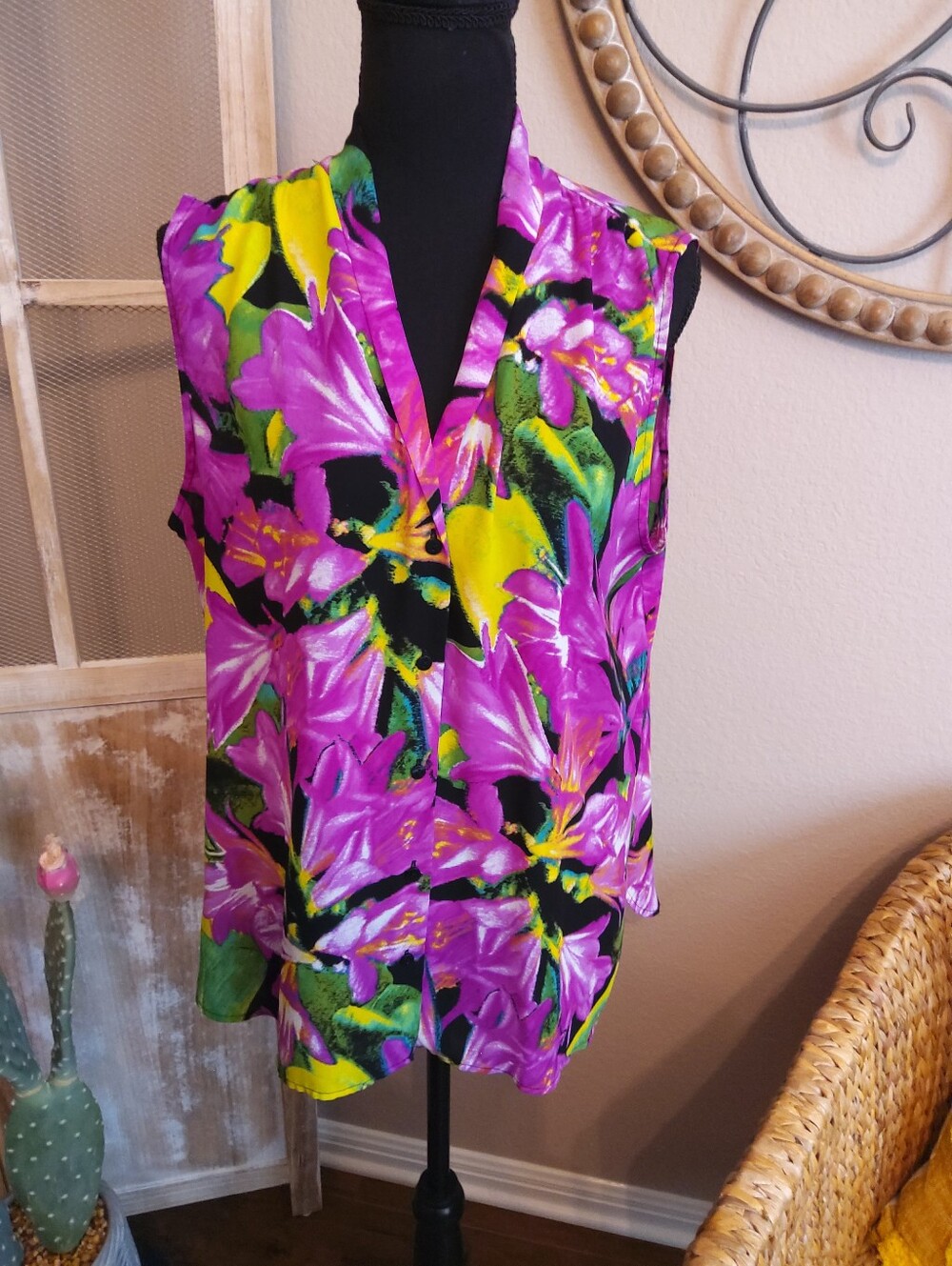 Worthington Purple & Yellow Floral Sleeveless Button Front Blouse